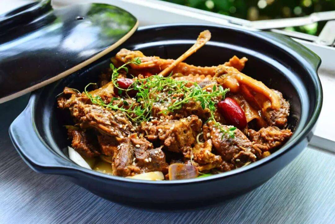 可以!烟花、音乐会、篝火晚会解锁N种玩法→MG不朽情缘正版屯昌跨年夜元旦活动“香”当(图3) 可以!烟花、音乐会、篝火晚会解锁N种玩法→MG不朽情缘正版屯昌跨年夜元旦活动“香”当(图3)