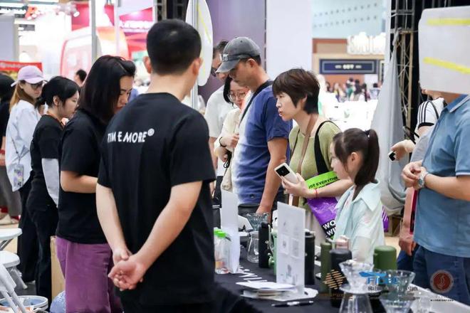 潭洲会展用一杯咖啡撬动城市经济新引擎不朽情缘网站人潮汹涌！吸引超5万人次(图7)