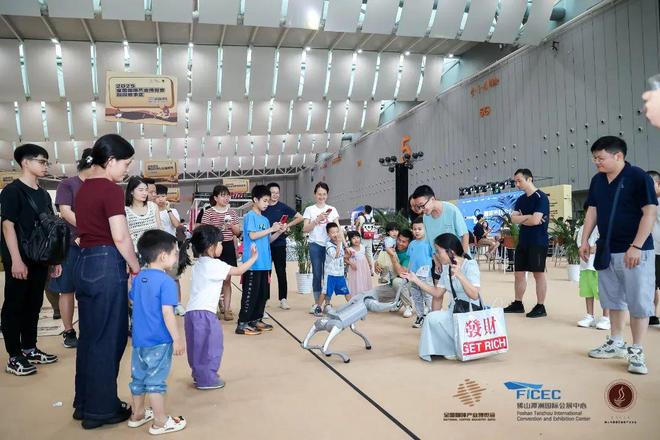 潭洲会展用一杯咖啡撬动城市经济新引擎不朽情缘网站人潮汹涌！吸引超5万人次(图21)